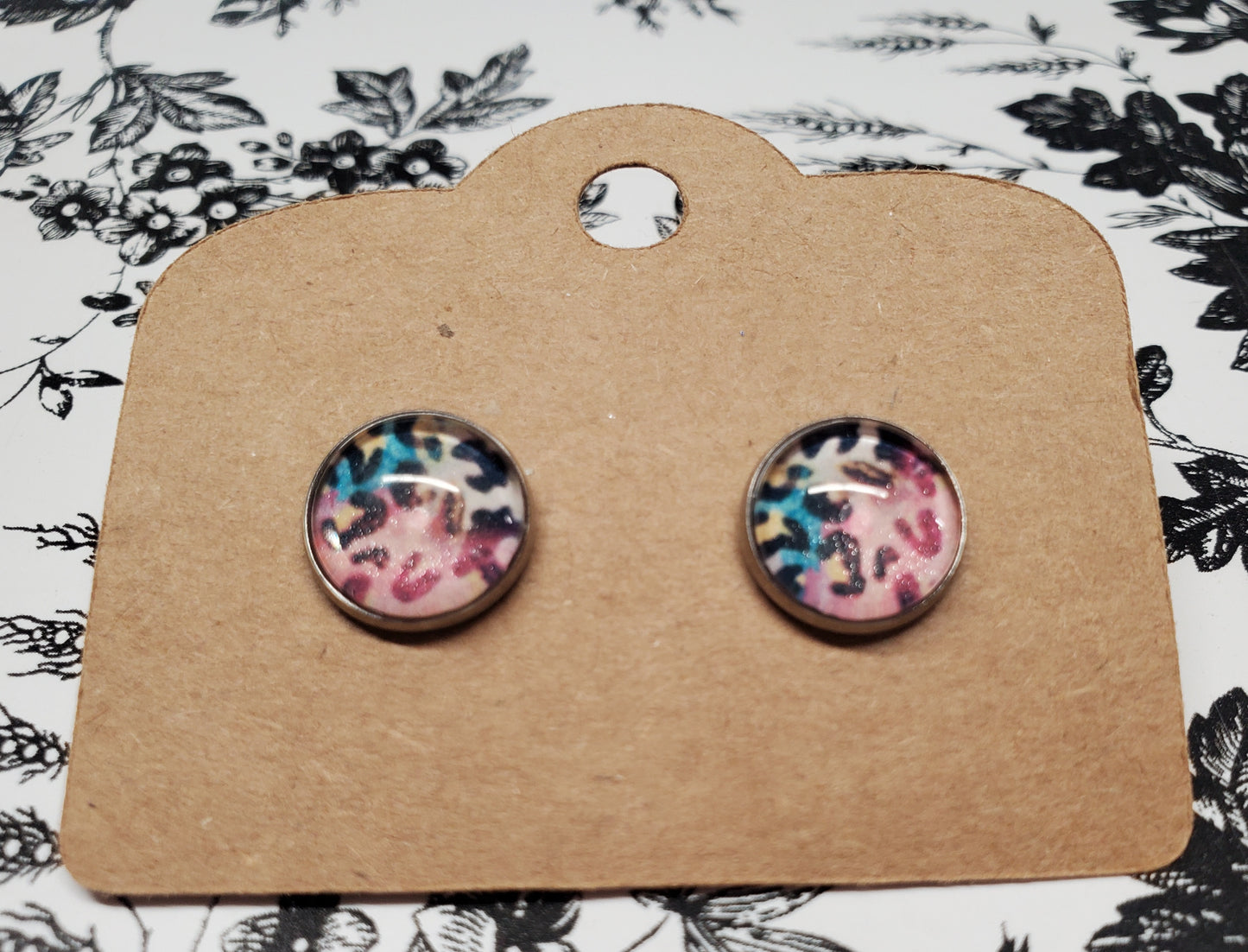 Pink Glitter Leopard Stud Earrings